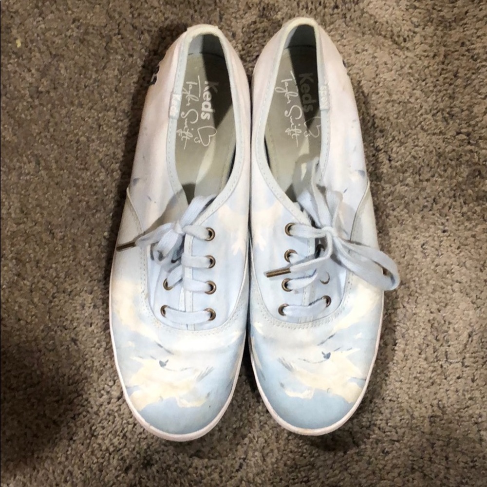 Two pairs of Taylor swift keds!